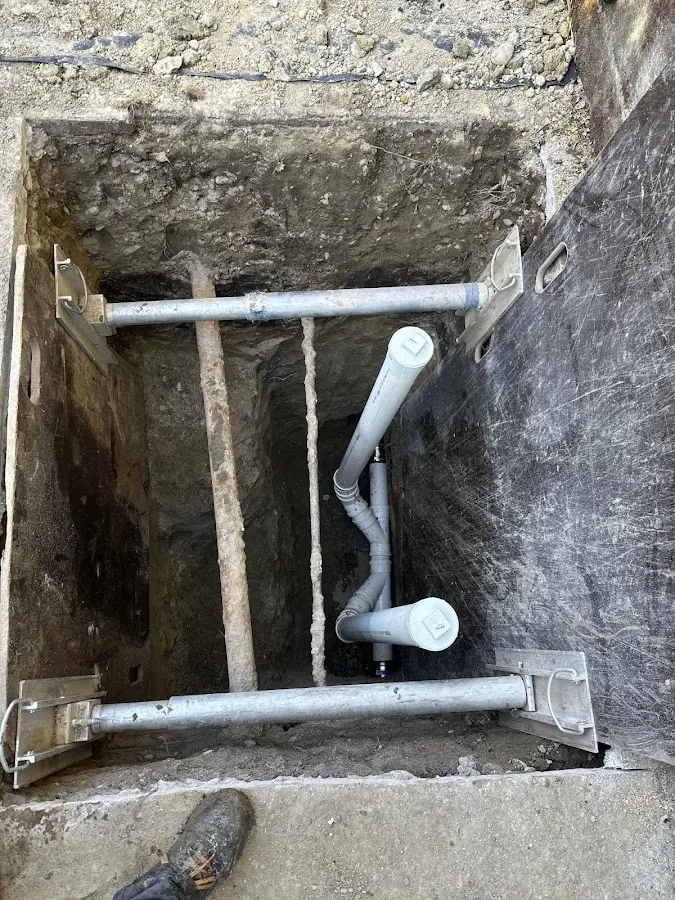 Experienced plumber completing Drain Cleaning work in Murphy